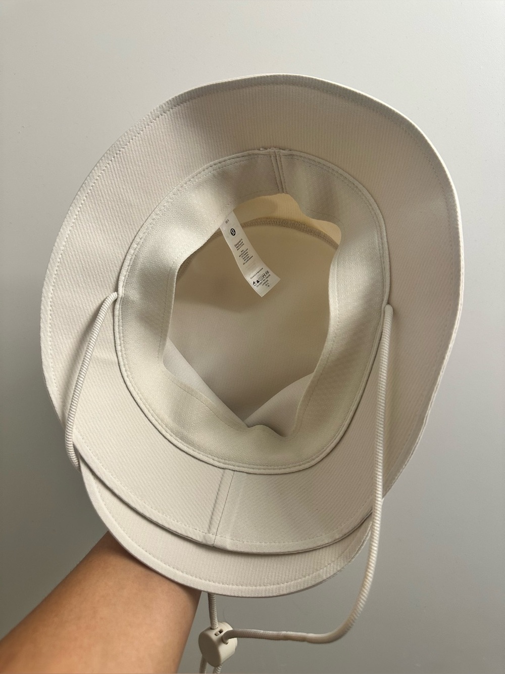 Lululemon Wide Brim Bucket Hat - Picture 2 of 3
